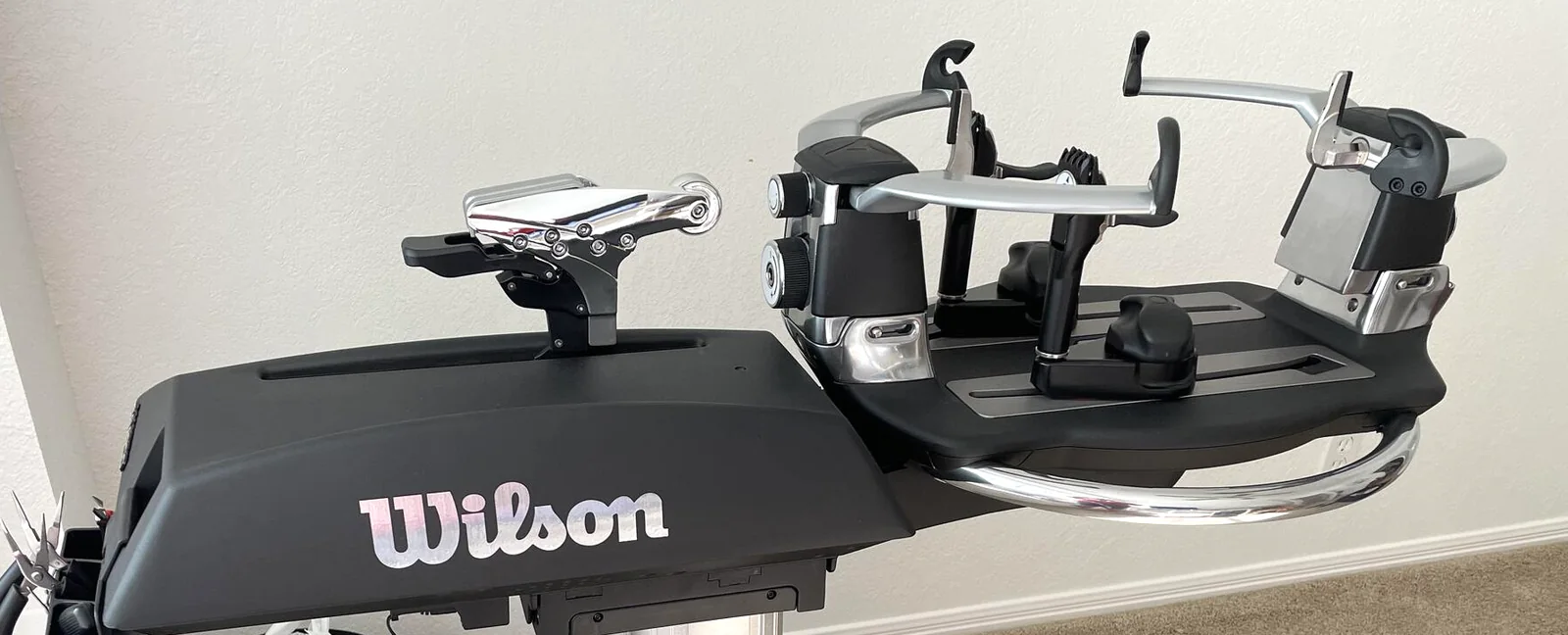 Wilson Baiardo stringing machine, mounting system and tensioner